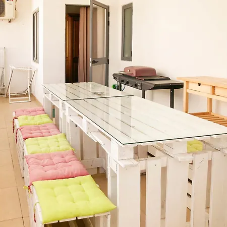 Xl - Sleeps 10 People *