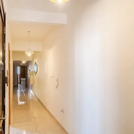 Xl Home, 4br 4bath Near Valletta & Sliema