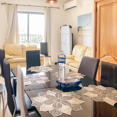 Xl Home, 4br 4bath Near Valletta & Sliema Apartment *