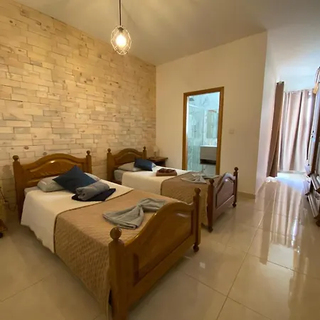 Apartman Xl - Sleeps 10 People Pietà