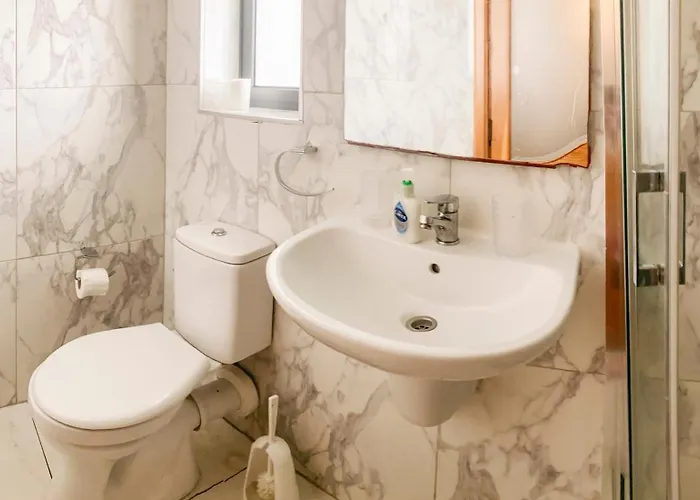 Xl - Sleeps 10 People Apartman