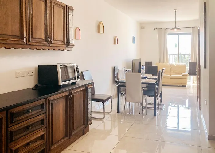 Xl - Sleeps 10 People Apartman Pietà