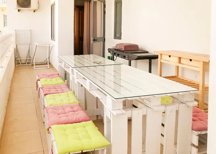 Xl - Sleeps 10 People *