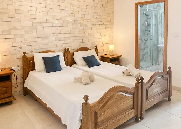 Apartment Xl - Sleeps 10 People