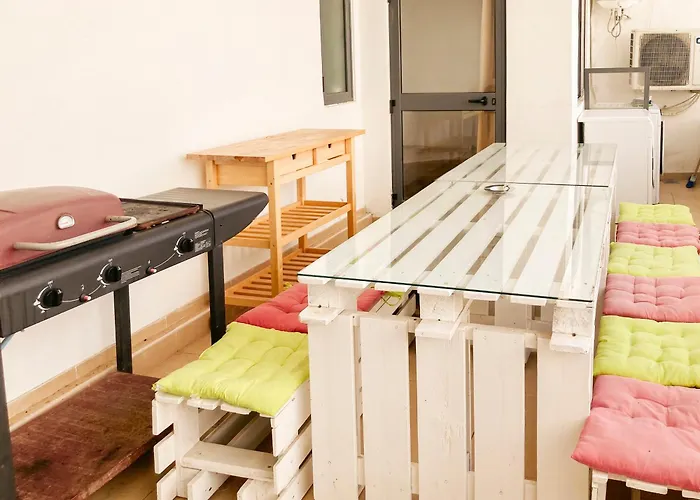 Xl - Sleeps 10 People * Pieta